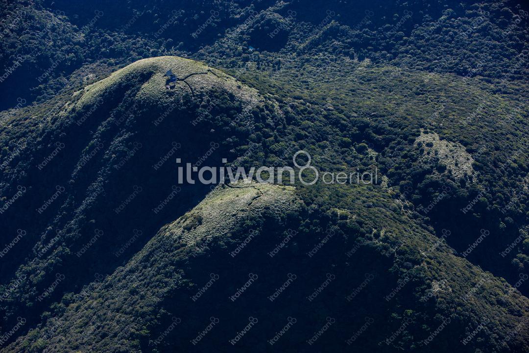 面天山與向天山