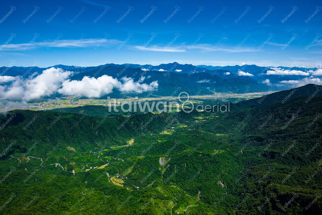 從海岸山脈遠眺花東縱谷