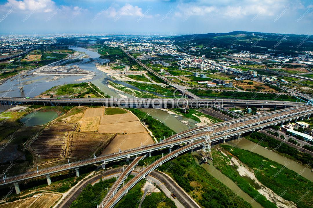 台74線成功交流道周圍